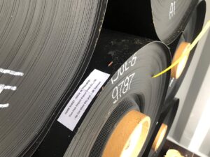 Bạt HDPE có độc hại không? Ảnh hưởng đến tôm cá như thế nào?