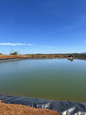 Một trong những lợi ích kinh tế đầu tiên của bạt lót ao nuôi cá HDPE là việc tối ưu hóa chi phí vận hành hàng ngày