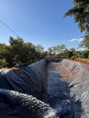 Bạt lót bờ ao mương kè dẫn nước HDPE