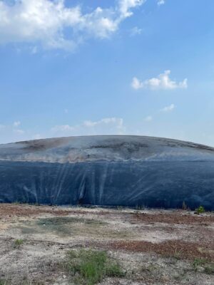 Thi công bạt nhựa HDPE lót hầm Biogas