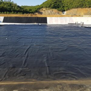 Bạt nhựa HDPE dày 0,3mm lót hồ nuôi tôm