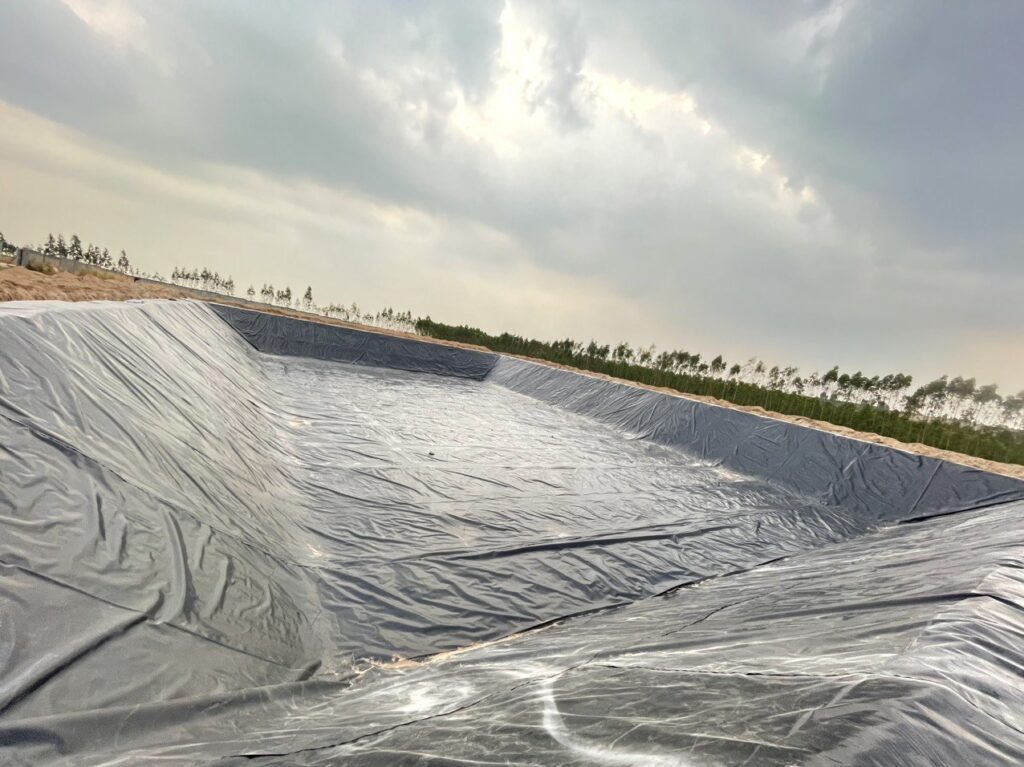 Bạt nhựa HDPE lót ao hồ nuôi cá