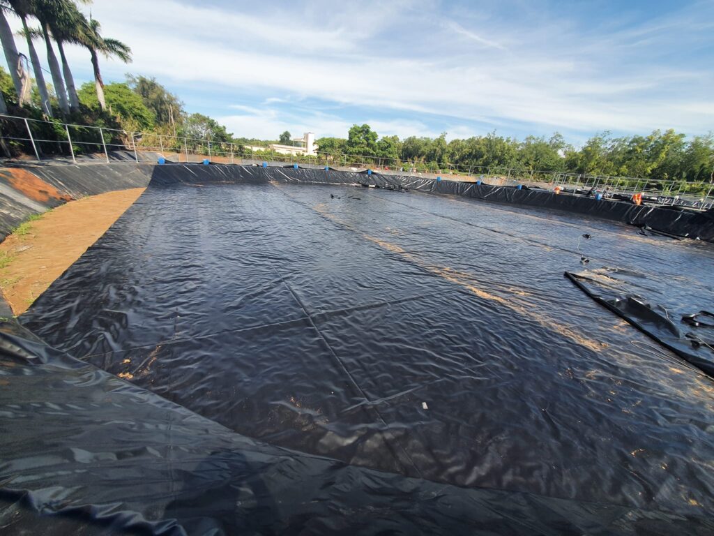 Bạt nhựa đen 2 mặt lót ao hồ