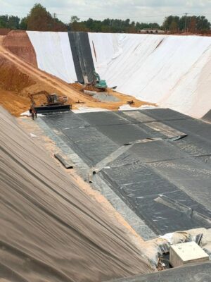 Thi công bạt HDPE lót hồ nuôi tôm cá ở Gia Lai