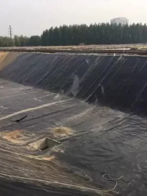 Bạt lót đáy hồ xử lý nước thải HDPE