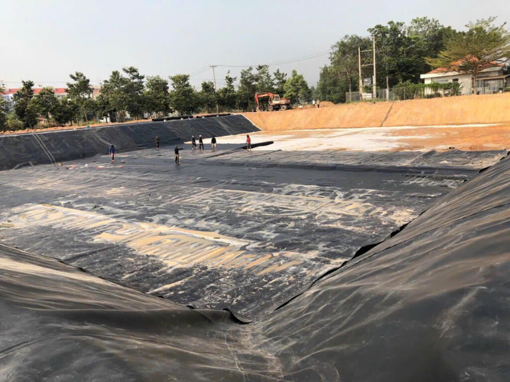 Bạt lót ao hồ nuôi tôm cá HDPE ở Bình Thuận